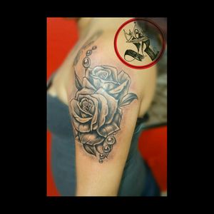 #rafa-Tattoo #roses #shoulder #blackandgrey