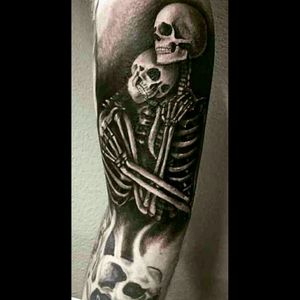 Just love this so much 😍 #skeleton #blackandgrey