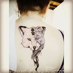 #saintlouistattoo #ink #Tattoo #raposa #flower #girl #tanapele #tattoedgirl #tattoolife