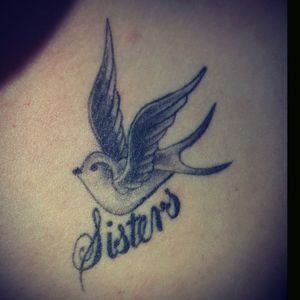 Matching sisters tattoo #sisters #swallow