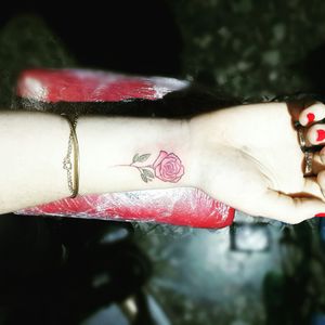 Tattoo rose#rose #tattoorose #tattoos #tattoo #tatuajesdelicados #rosas