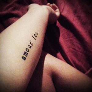 #amourfou #letteringtattoo #forearm #girl #tattoo #ink #typewriter #artist #olimpiaquartieri