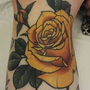 *not my image, not my tattoo!*Absolutely gorgeous reference for my next rose ❤#rose #neotraditional #neotraditionalrose #yellowrose