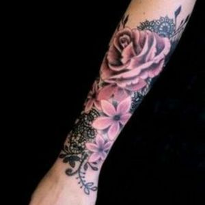 I would be wickedly thrilled if I could have this piece added to my collection of roses #meagandreamtattoo