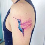 By #AdrianBascur #watercolor #hummingbird #watercolortattoo #bird