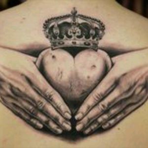 A realistic version of the claddagh. Good Luck everyone!! #meagandreamtattoo