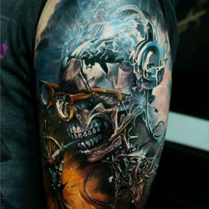 #scull #sculltattoo #skeleton #skeletonboy #color #tattoo #tattoodo #dreamtattoo #ink #art #artaroundtheworld #tattooart #tattoo #detail #rad #design #beautiful #fineline #skull #skull2016 #skulladdict #SkullAgain