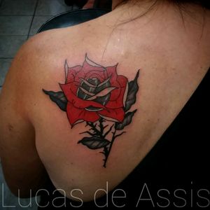 Rosa para uma cobertura ;)#rosa #coverup #flower #tatuagem #tattoo #tatuaje #tattoodo #rose