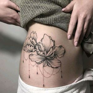#flowers #dotwork #blacklines #iwantthisonme #sexy