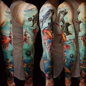 #meganddramtattoo I want an ocean tattoo sleeve on my lower leg with an octopus in it. This is my absolute dream