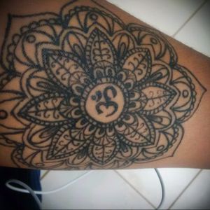 #mandala #mandala_tattoo #om