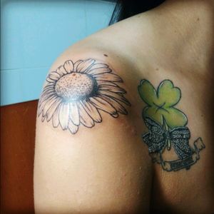 My favourite tattoo and the most recently. It represents my mom. The other tattoo represents my best friend.  #mom #daisy #bestfriend #tattoolife