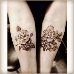 I really love this rose's style for a tattoo, i really want something like this on my upper leg. Against being a big girl who have her own thorns on her soul and it's beautiful like a flower...#megandreamtattoo #contest #megandreamtattoocontest
