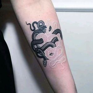#ouroboros #Gothic #blackAndWhite #tattoo #snake #animal #Amazing #art