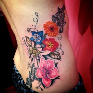 My tattoo by MissMiss Machine Tattoo (Italian tattoo artist) #italiaink  #italiantattooartist #flowers #missmissmachinetattoo #italiangirl