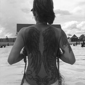 Not just "upper back" obviously, but "whole back" wasn't an option... #backtat #backtattoo #angelwings #wings #wingstattoo