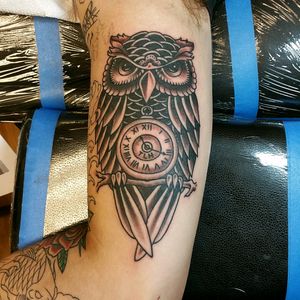 Owl tattoo#tattoo #owltattoo #owl #blackandgreytattoo #tradional #traditionaltattoo #biceptatt