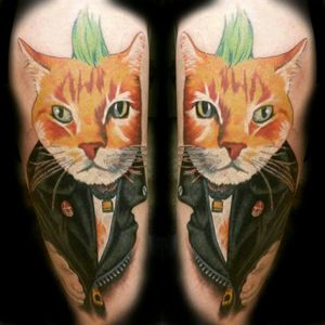 A #cat in a #leatherjacket ? #yesplease! Ce$ did an #amazing job with this one! #cats #thecatsmeow #meow #punk #mowhawk #green #hardcore #love #anarchy #tattoos #tribalrites