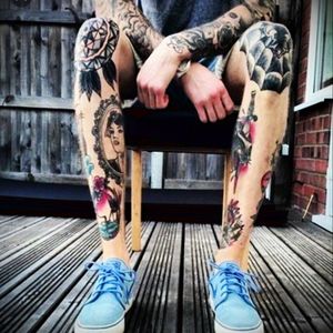 Really wanting my legs to be like this one day. Have an obsession with traditional. Hopefully soon haha. #megandreamtattoo  something about traditional has always caught my eye even as a child when I would see it on older gentleman from the military(sailors)  Ive always wanted most of my body to be covered in an art style I've always loved.