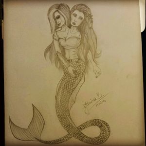 My daughter's drawing inspired me to do this.. I've been drawing this'n'that for 3 weeks now..never really done it before..still learning.. #megandreamtattoo #mermaid #myfuturetattoo #StillLearningtodraw