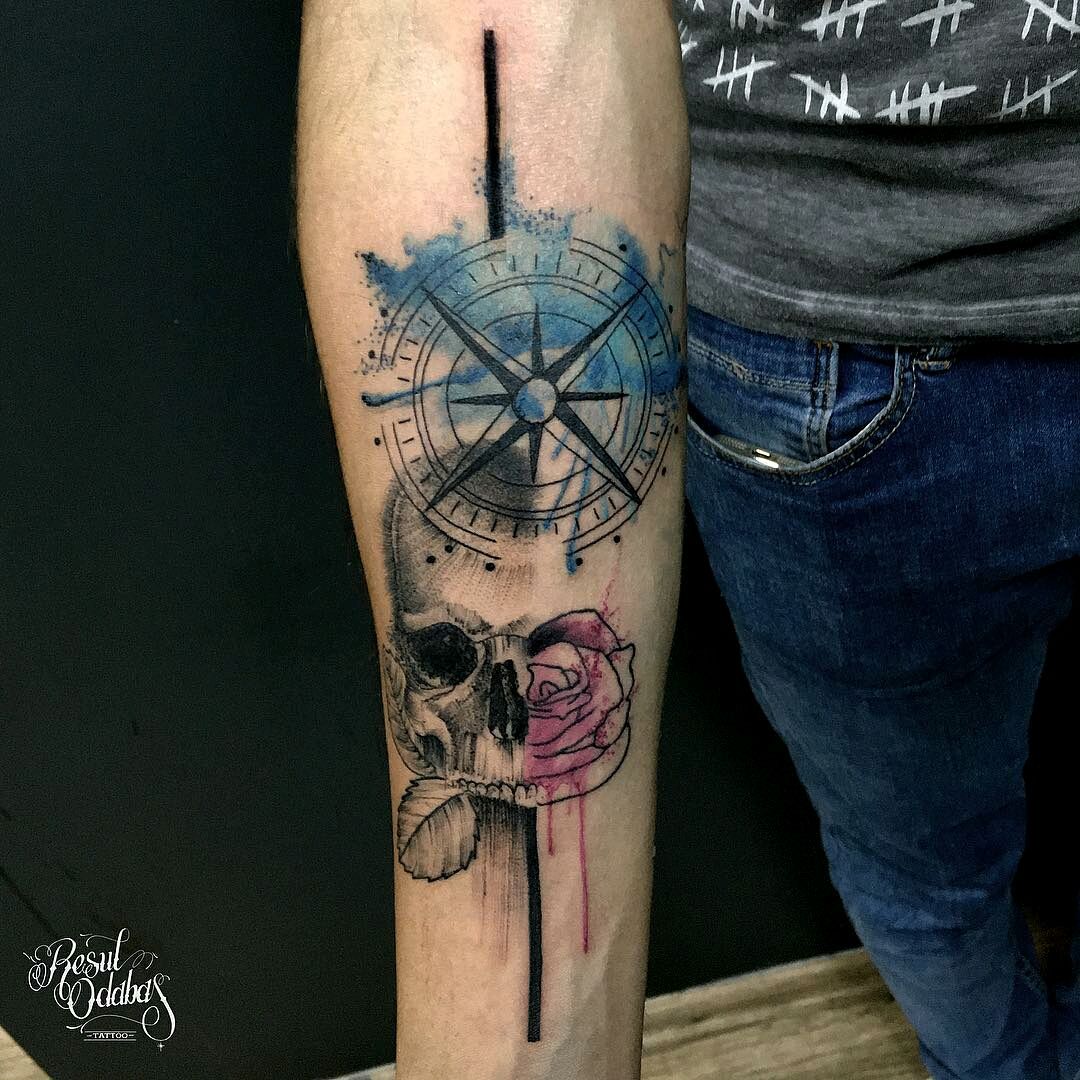 I really like this Although itd be even cooler if instead it was half  skull half compass But thats just me  Compass tattoo Trendy tattoos  Sleeve tattoos