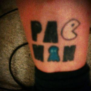 #megandreamtattoo!  Phaaaaa my eBay gun kitchen side tattoo the shhitteee you do as a teen #teen #dumbass #pacman  #megandreamtattoo