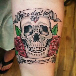 Skull and roses tattoo by Sam Ramsey