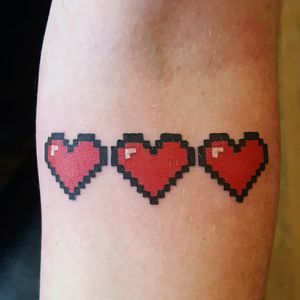 8bit heart tattoo by Sam Ramsey