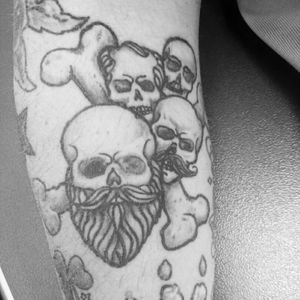 #TattsOnTattsOff #Australia #skull #skulls #beard #bones