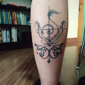 ✍ #Ornamental #Tattoo #InkedGirl by @lari.tattoo in Instagram