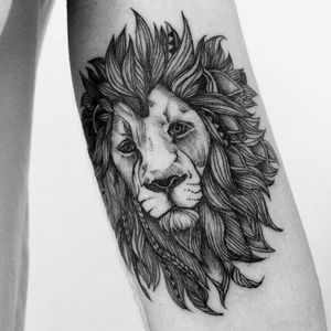 This is my dream tattoo, I wanna do it in honor of my Dad. He always tell us, that we are lions just like him. He taught us to be tough and strong in the herd, and brave and fighters alone. #MeganDreamTattoo
