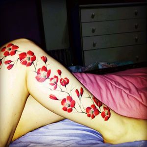 #flower #sakura #pernas #legs#red