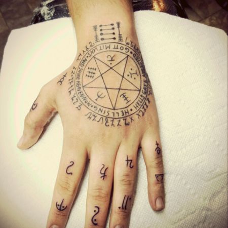 Flash tattoo