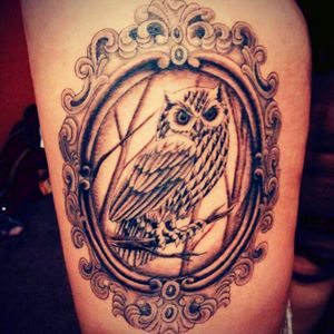 I love my owl thigh tattoo💛