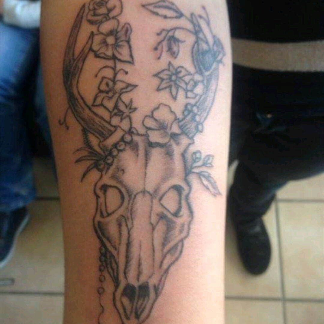 Tattoo uploaded by Félina Crow • Tattoodo