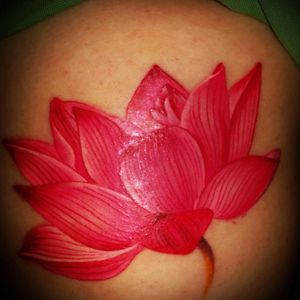 #12petallotus #pinklotus #lotusflower #lotus #lotusflowers #RibsTattoo #pink #feminine #realistic #realisticflowertattoo #realisticflower #castorink #sergheibutuc