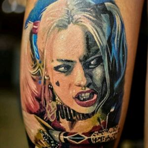 Harley Quinn by brazilian artist Renata Jardim #harleyquinn #arlequina #colorful #colorida #comics #MargotRobbie #dccomics