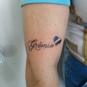 Tattoo Grêmio Obrigada Suelen 😍😘 Snap mansurtattoo whats 51 8406.5684 #tattoo #tattoos #tatuada #tatuagemfeminina #tatuagem #tatuagens #inspirationtatto #instalovers #instatattoos #tatuage #tattooedgirl #tattoogremio #gremio #gremiotattoo #tatuagemgremio #tattoo2me #tricolorgaucho #tricolor #coraçãotricolor #tattooheart #hearttattoo #tattoocoração #coracaotattoo #tattoodelicada #tattoobrasil #tatuadora #danimansurtattoo #blackmagictattoors #nofiltertattoo