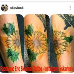 Instagram: @skavinsk #ericskavinsktattoo #sketchtattoo #watercolour #watercolor #sunflower #girassol #aquarela #tattoo #exclusiva #creative #design #flower #tatuagemfeminina #girltattoo #tattoo #tatuagem #tattoodo #tguest #saopauloink #tatuagensdelicadas #eletricink #namps #tattoodo #artfusionstarter