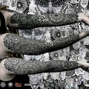 Done with @kwadron @worldfamousink @inkjecta @tattoomap #mandalastyle #mandala  #mandalatattooart #mandalatattoo #tattoo #tattooart #tattoos #tattooist #silverink #silvers #blackworkers #blackwork #dotwork #dotworktattoo #dotworkers #geometrical #geodotwork #blxckink #blxckinksubmission #bodymodyfications #geometry #sacredgeometry @equilattera @blxckink @blackworkers @rocknroll_tattoo_wroclaw #btattooing #blacktattooartistlife #inkjecta #inkjectaflitev2 #polandtattoos #tattoodo #instagood