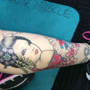 Progress of my leg sleeve, 3rd session, free hand peony added to the lower leg #Geisha #leg #legsleeve #japanese