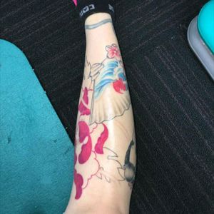 Progress of my leg sleeve, 3rd session, free hand peony added to the lower leg #Geisha #leg #legsleeve #japanese #fan #peony #freehand