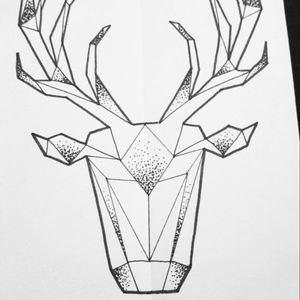 Trying to draw different styles. #deer #geometric #dotted #drawbyme