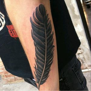 Feather. #feather #tattoo #arm_tattoo #fragile #blackink #blacktatoo #italytattoo #infrangibiletattooshop