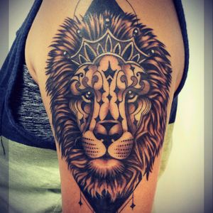 Lion head design by Jim @ Audacious Ink #lion #cat #design #king #lionandcrown #blackandgray