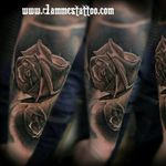 #rose #reflection #tattoo #inkaddict ink#tattoomagazine tattoo Mag a #Tattoodo tattoodo#TattooColection #realistic realistic#realisticrose by @jammestattoo