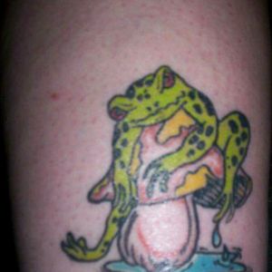 #welove#welovetatts#froggie#toadstool#Artist-TattooBobby