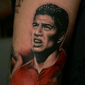 LFC piece #luissuarez #yarotattoo #tattoo #realistictattoo #liverpooltattoo #liverpool #lfc #liverpoolfootballclub #youllneverwalkalone #ynwa #anfield #portrait