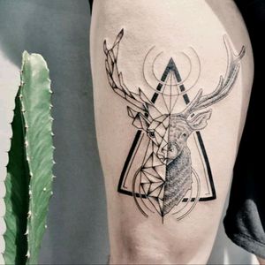 Amazing tattoo by brazilian artist @Raphaellopes !#fineline #deer #geometric #geometria