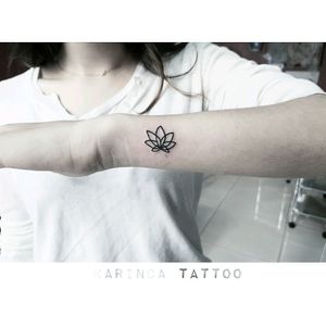 Minimal Lotus instagram.com/karincatattoo  #lotus #small #tattoos  #minimaltattoo #littletattoo #ink